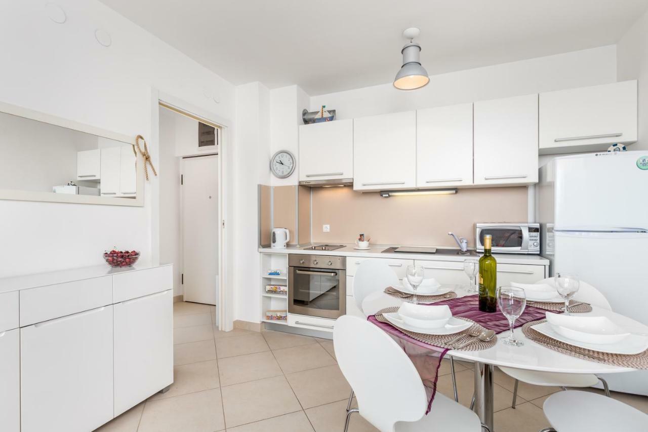 Apartment Maja Opatija With Free Private Parking And Lovely Sea View Terrace Exterior foto